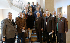 StM Ilse Aigner mit Vertretern der Bürgerallianz Bayern (© Bild: StMWi)